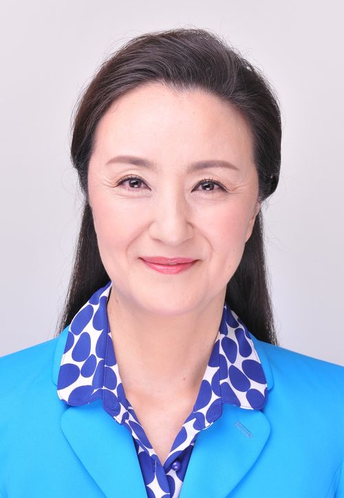 東京財団理事長　中林 美恵子