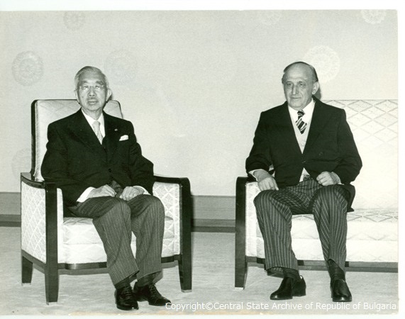 Bulgarian state leader Todor Zhivkov and Japanese Emperor Hirohito, 1978, Japan.