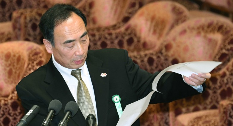 Moritomo Gakuen President Yasunori Kagoike testifying in the House of Councillors Budget Committee in March 2018. ©Kyodo News