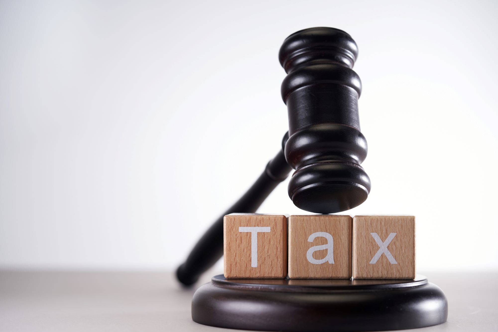 【論考】インフレ下のいまこそ、税制の在り方を議論する好機 ―超党派の国民会議で「給付付き税額控除」の制度設計を急げ―