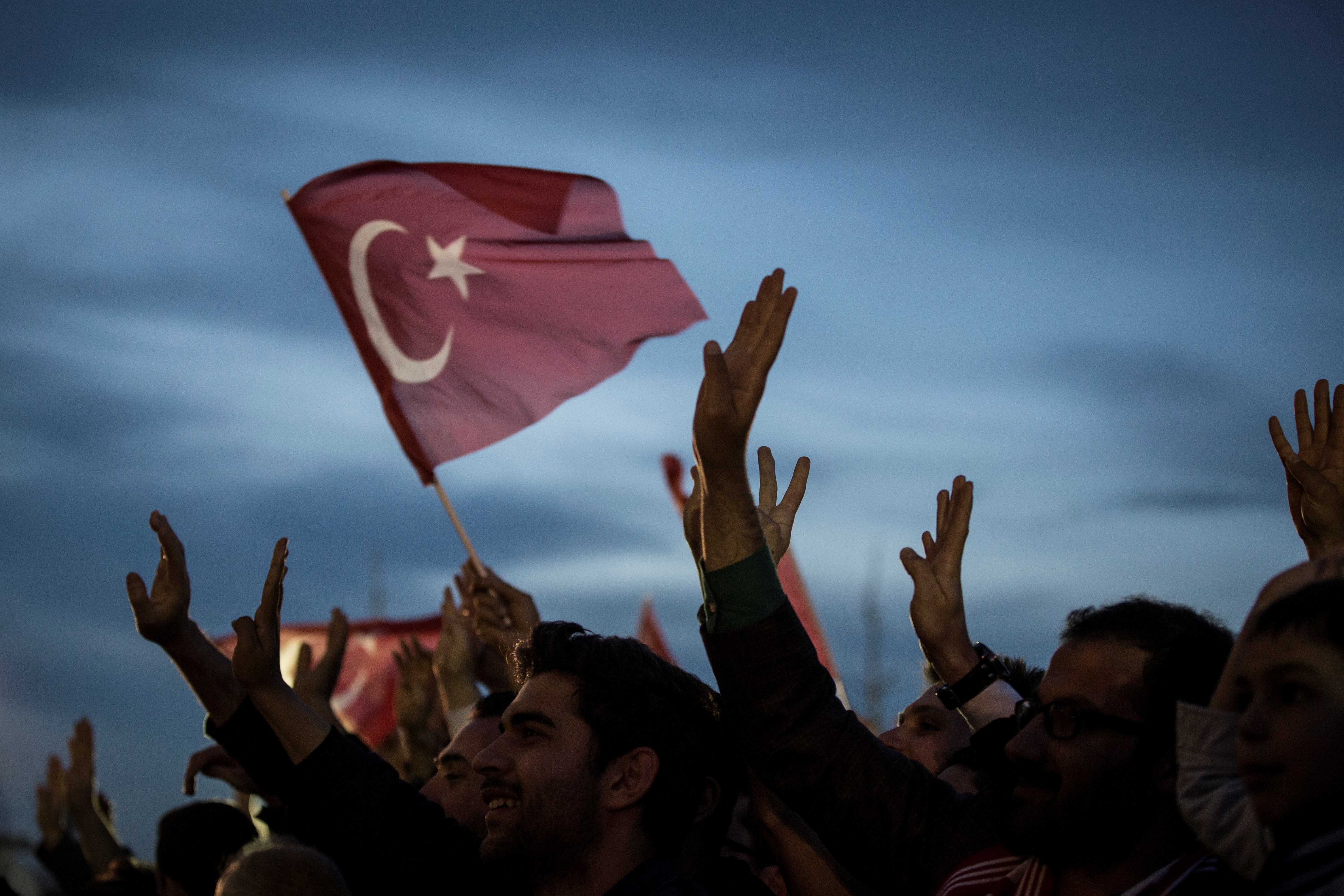 トルコ・エルドアン政権期における民主主義の進展と後退