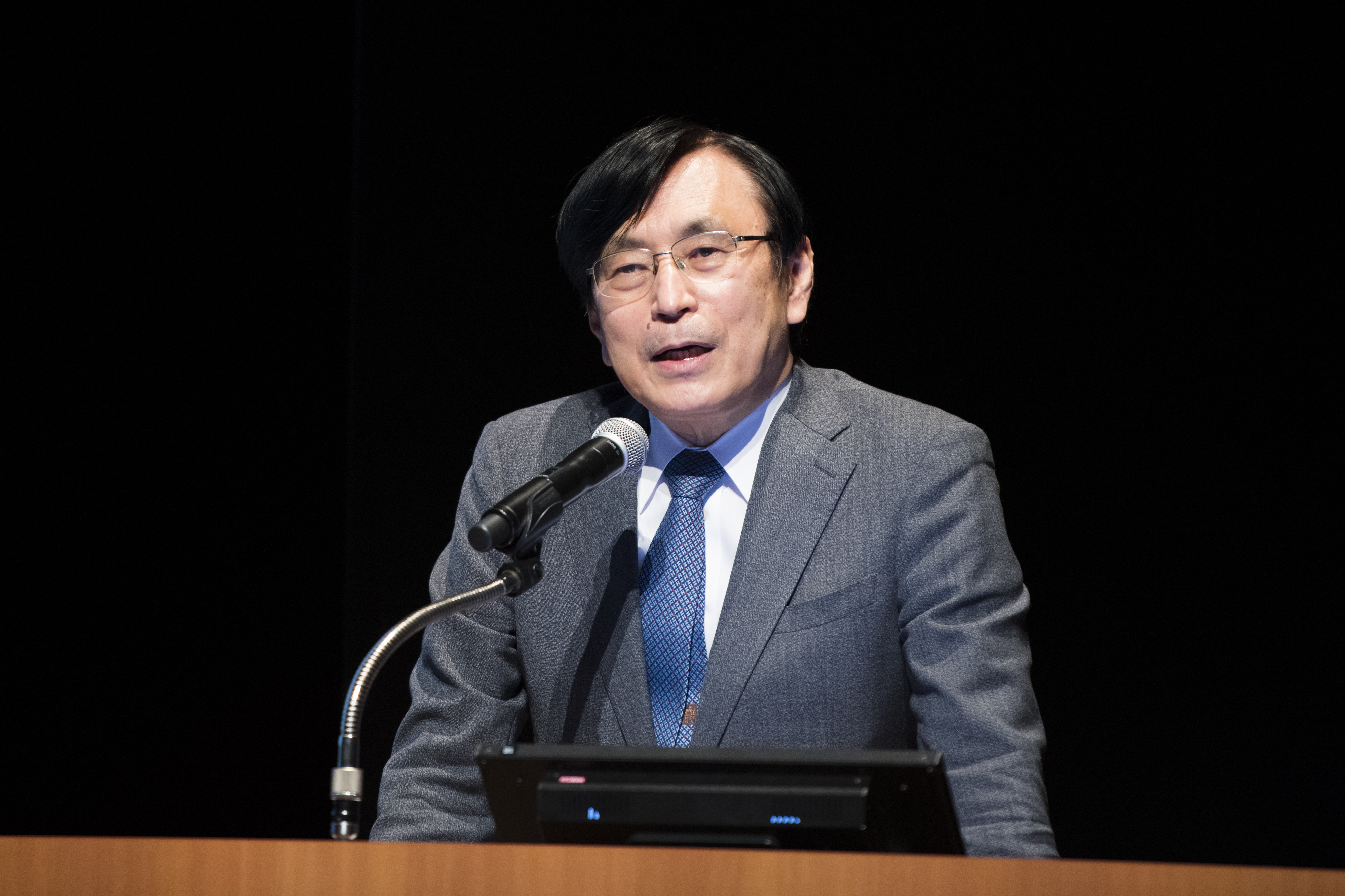 森信 茂樹 欧州金融新秩序―経済・通貨統合への難路 Amazon.co.jp: 欧州金融新秩序: 経済・通信統合への難路 : 森信 茂樹